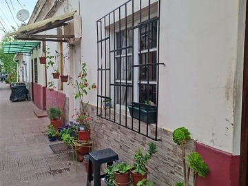 Casa en venta en Marina de Gaete con San Francisco, Santiago - 1 dormitorio, 1 baño