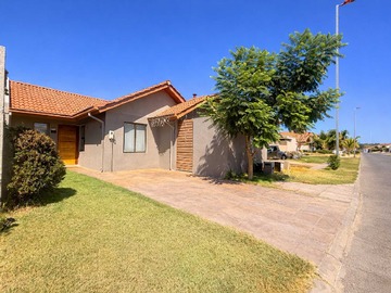 Casa en venta en Moderna Vivienda con Espacios Luminosos (169855), Buin - 3 dormitorios, 2 baños