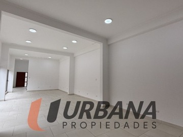 Local Comercial en arriendo mensual en Local comercial calle matta la serena, La Serena - 3 baños