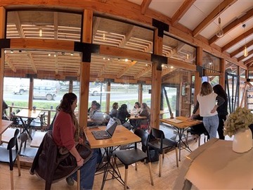 Arriendo Mensual / Local Comercial / Puerto Varas