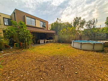 Casa en venta en Oportunidad de Cómoda Casa en Condominio Chamisero - 4 dormitorios, 4 baños