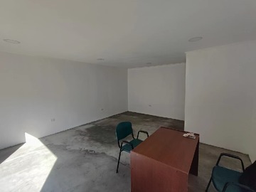 Local Comercial en arriendo mensual en Ernesto Riquelme, La Granja - 1 baño