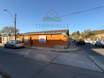 Casa en venta en Cuba 2299, Vallenar - 4 dormitorios, 2 baños