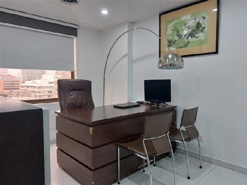 Oficina en arriendo mensual en Vespucio, Las Condes - 7 dormitorios, 3 baños