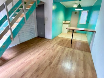 Casa en venta en Casa individual de 2 pisos con estacionamiento (177089), Chillán - 2 dormitorios, 1 baño