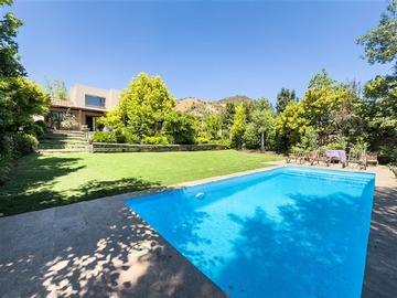 Casa en venta en Condominio Hacienda de Chicureo, Colina - 6 dormitorios, 5 baños
