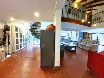 Casa en arriendo mensual en Casa barrio residencial y tranquilo. (183053), La Florida - 5 dormitorios, 5 baños