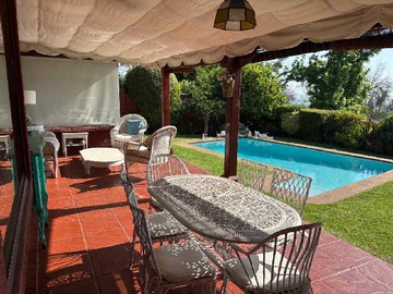 Casa en venta en Casa en Condominio (173084), Peñalolén - 5 dormitorios, 4 baños