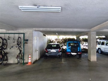 Estacionamiento en venta en Metro Manuel Montt, Providencia