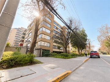 Departamento en venta en El Vergel con Thayer Ojeda, Providencia - 2 dormitorios, 2 baños