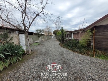 Terreno en venta en Av. Américo Vespucio 137, La Cisterna