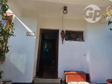Casa en venta en General Mackenna, Cerro Yungay, Valparaíso - 6 dormitorios, 4 baños