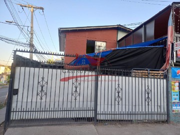 Casa en venta en Casa Esquina de Dos Pisos, 2 Dormitorios, 1 Baño, Quilicura. - 2 dormitorios, 1 baño