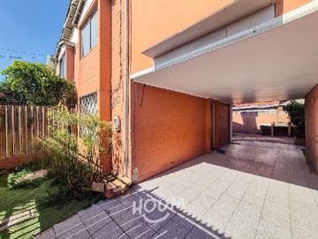 Casa en venta en Pasaje Don Miguel de Silva, Puente Alto - 3 dormitorios, 1 baño