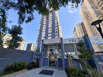 Departamento en venta en Plaza Nicomedes Guzmán y la Plaza Madeco Vieja, San Miguel - 2 dormitorios, 1 baño