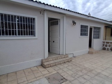 Oficina en arriendo mensual en Unimarc balmaceda juan antonio rios, La Serena - 2 dormitorios, 1 baño