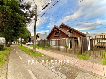 Casa en venta en Casa en concurrida avenida con alto potencial comercial, Temuco - 6 dormitorios, 5 baños