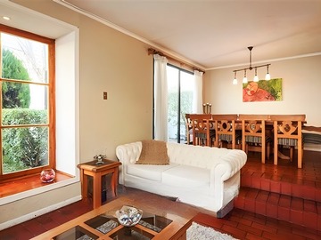 Casa en venta en Vitacura, Vitacura - 5 dormitorios, 4 baños