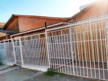 Casa en venta en Rene olivares y 3 poniente, Maipú - 2 dormitorios, 2 baños
