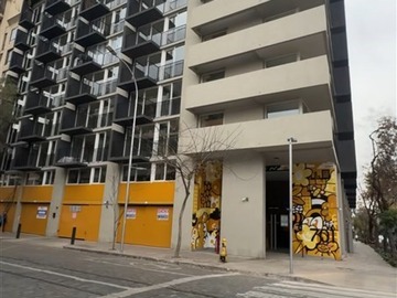 Local Comercial en venta en Locales en Esquina con flujo constante, Santiago - 1 baño