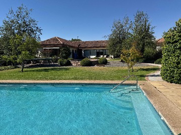 Casa en venta en se vende casa amplia con jardín y piscina (142234), Maipú - 5 dormitorios, 4 baños