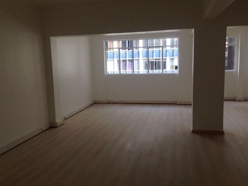 Oficina en arriendo mensual en Monjitas esq. Mac Iver, Santiago - 4 baños
