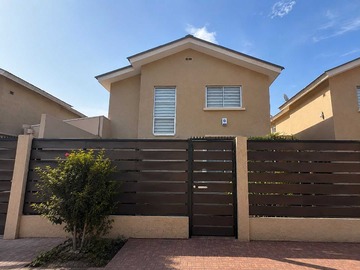 Casa en arriendo mensual en Linda casa con local comercial en La Florida (178582), La Serena - 3 dormitorios, 2 baños