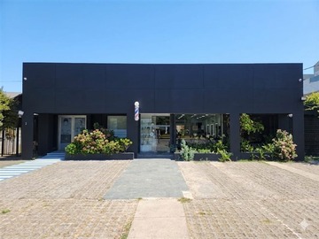 Local Comercial en arriendo mensual en Las Tranqueras / Las Hualtatas, Vitacura - 4 baños