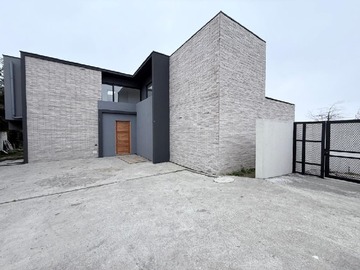 Casa en venta en Casa 4d 3b 4e lonco parque chiguayante, Chiguayante - 4 dormitorios, 3 baños
