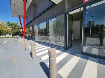 Local Comercial en arriendo mensual en Amplio Local Comercial en Sector Céntrico (170929), Las Condes - 2 baños
