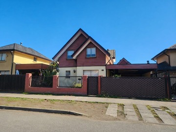Casa en venta en Los cisnes 780, San Pedro de la Paz - 4 dormitorios, 4 baños