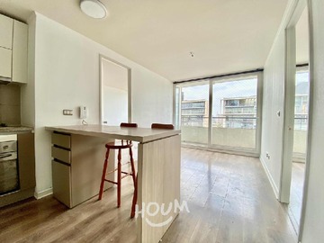 Departamento en venta en Avenida Américo Vespucio, Macul - 2 dormitorios, 2 baños