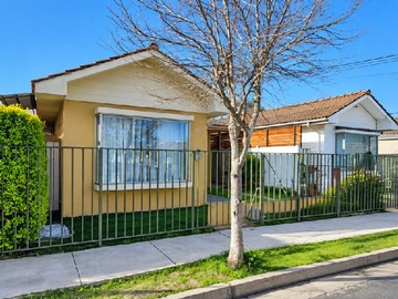Casa en venta en Venta de Hermosa Casa 3 Dormitorios, En Paradero 16 - La Cruz, Qu... - 3 dormitorios, 2 baños