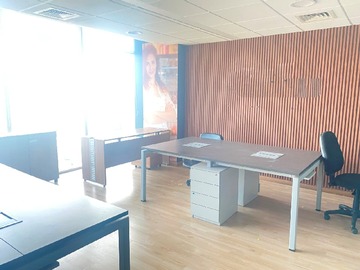 Oficina en arriendo mensual en Avenida Alonso de Córdova, Las Condes - 1 dormitorio, 2 baños
