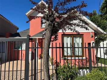 Casa en venta en Av fundadores, Valparaíso - 3 dormitorios, 2 baños