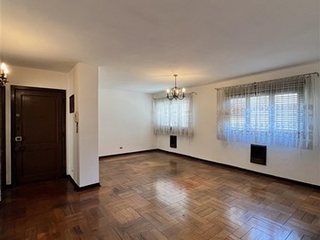 Departamento en venta en MAP - Se Vende Antiguo y Amplio dpto 4h,2b en Pleno corazon de la Alameda., Santiago - 4 dormitorios, 2 baños