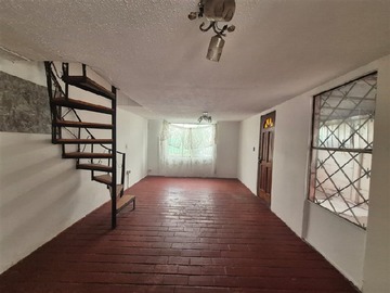 Casa en venta en Calle Estación Pitrufquén 3185, Puente Alto - 2 dormitorios, 1 baño