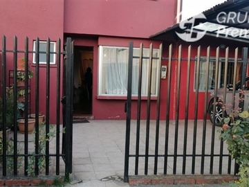 Casa en arriendo mensual en San pedro de la paz , villa los escritores, San Pedro de la Paz - 4 dormitorios, 2 baños