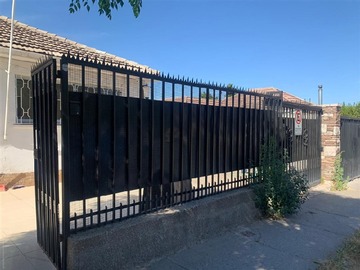 Casa en venta en Los andes, Los Andes - 5 dormitorios, 3 baños