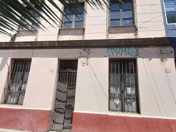 Casa en venta en Barrio italia, Providencia - 7 dormitorios, 2 baños