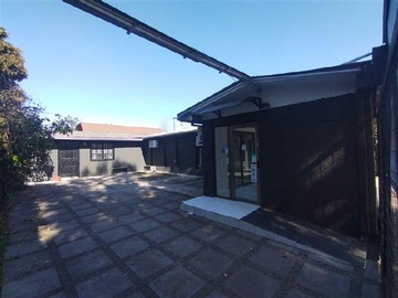 Local Comercial en arriendo mensual en Vitacura / Rinconada, Vitacura - 2 baños