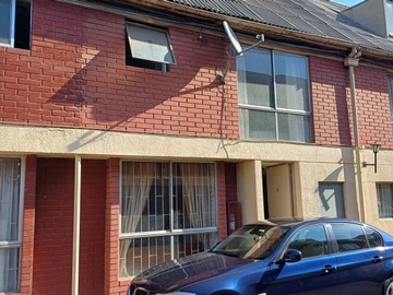 Casa en venta en Los alerces/ zañartu, Ñuñoa - 4 dormitorios, 3 baños