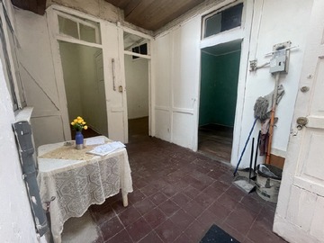 Casa en venta en Se Vende Casa Antigua, Fray Camilo Henríquez 654, Santiago, Santiago - 3 dormitorios, 1 baño