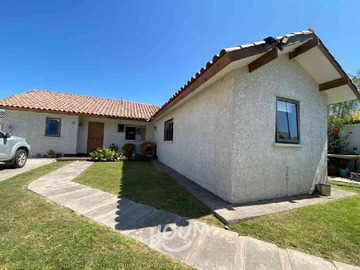 Casa en venta en Amelia Barrios de Cavada, Coquimbo - 3 dormitorios, 3 baños
