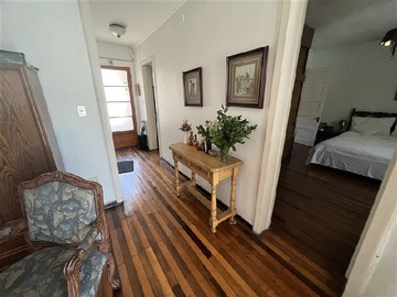 Casa en venta en Rosauro acuña / Carmen, Santiago - 4 dormitorios, 2 baños