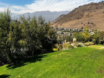 Casa en venta en Gran Vista / Golf de Manquehue, Lo Barnechea - 4 dormitorios, 5 baños