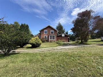 Casa en arriendo mensual en Casa con Parcela Crell Puerto Varas de 5D 3B, Puerto Varas - 5 dormitorios, 3 baños
