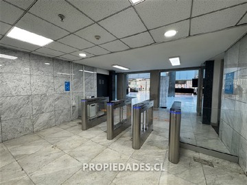 Oficina en arriendo mensual en Avenida Providencia /Edificio Telefónica/, Providencia