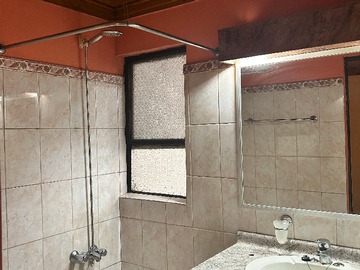 Casa en venta en Avda Diego Velásquez, Chillán - 5 dormitorios, 4 baños
