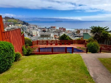 Casa en venta en Bellavista, Viña del Mar - 6 dormitorios, 4 baños